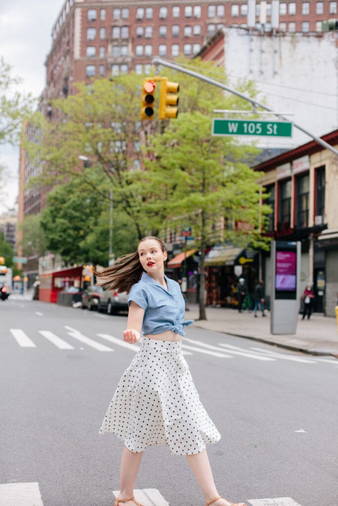 How to dress like Audrey Hepburn in Warm Weather