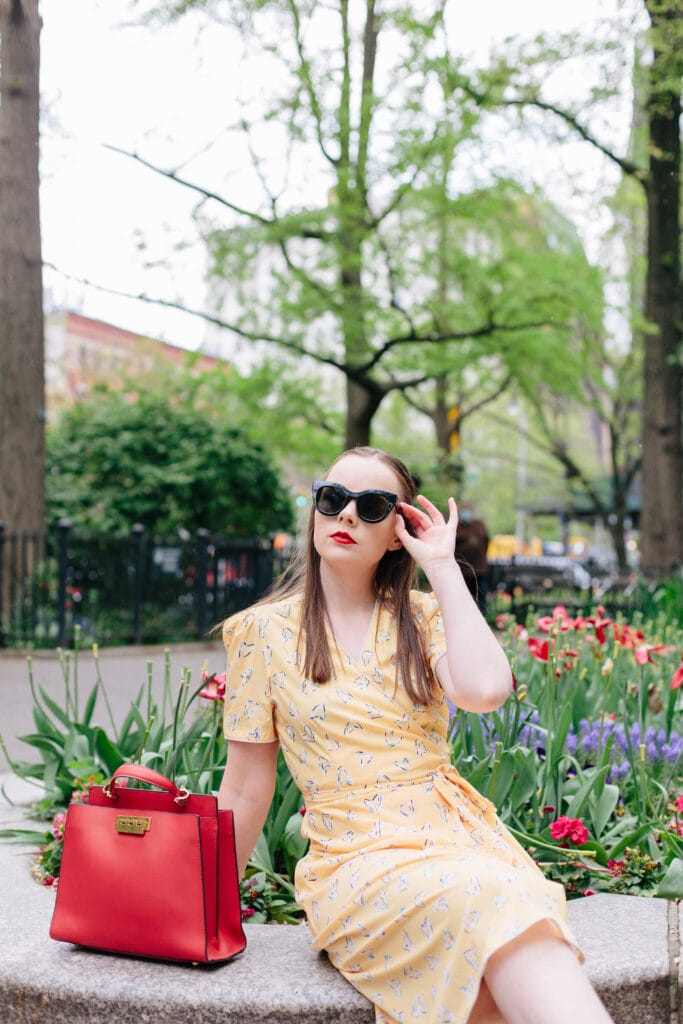 How to dress like Audrey Hepburn in Warm Weather