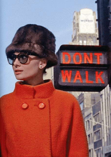 How to dress like Audrey Hepburn in Warm Weather